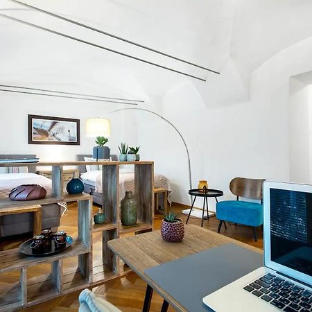 Address Deluxe Downtown Apartment Ljubljana Ngoại thất bức ảnh