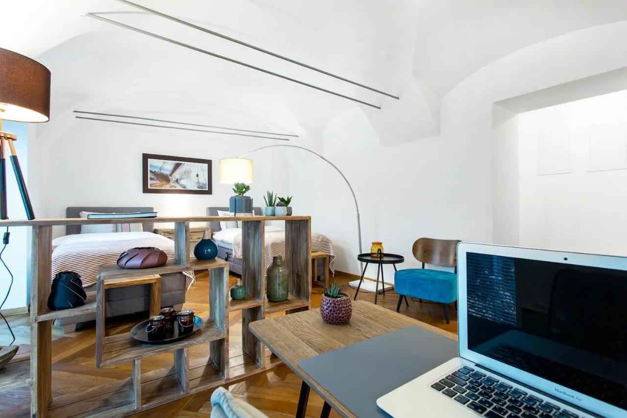 Address Deluxe Downtown Apartment Ljubljana Ngoại thất bức ảnh